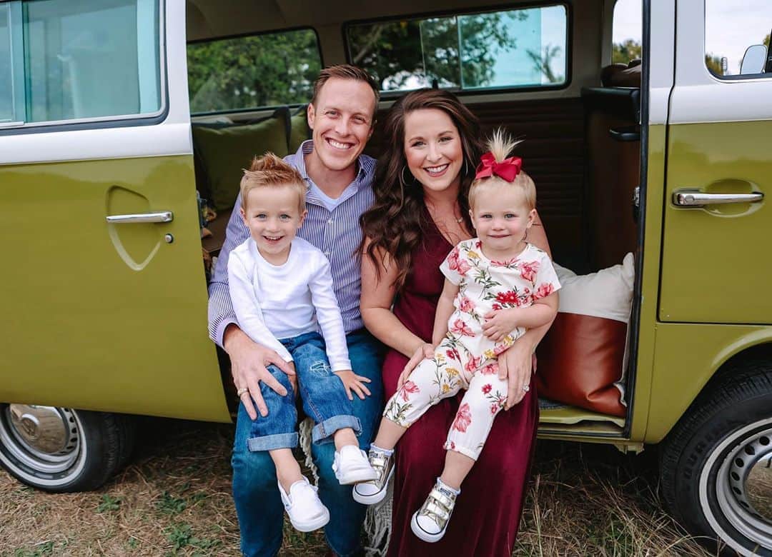 カーリー・パターソンさんのインスタグラム写真 - (カーリー・パターソンInstagram)「Family🖤」11月5日 3時14分 - carlypatterson04