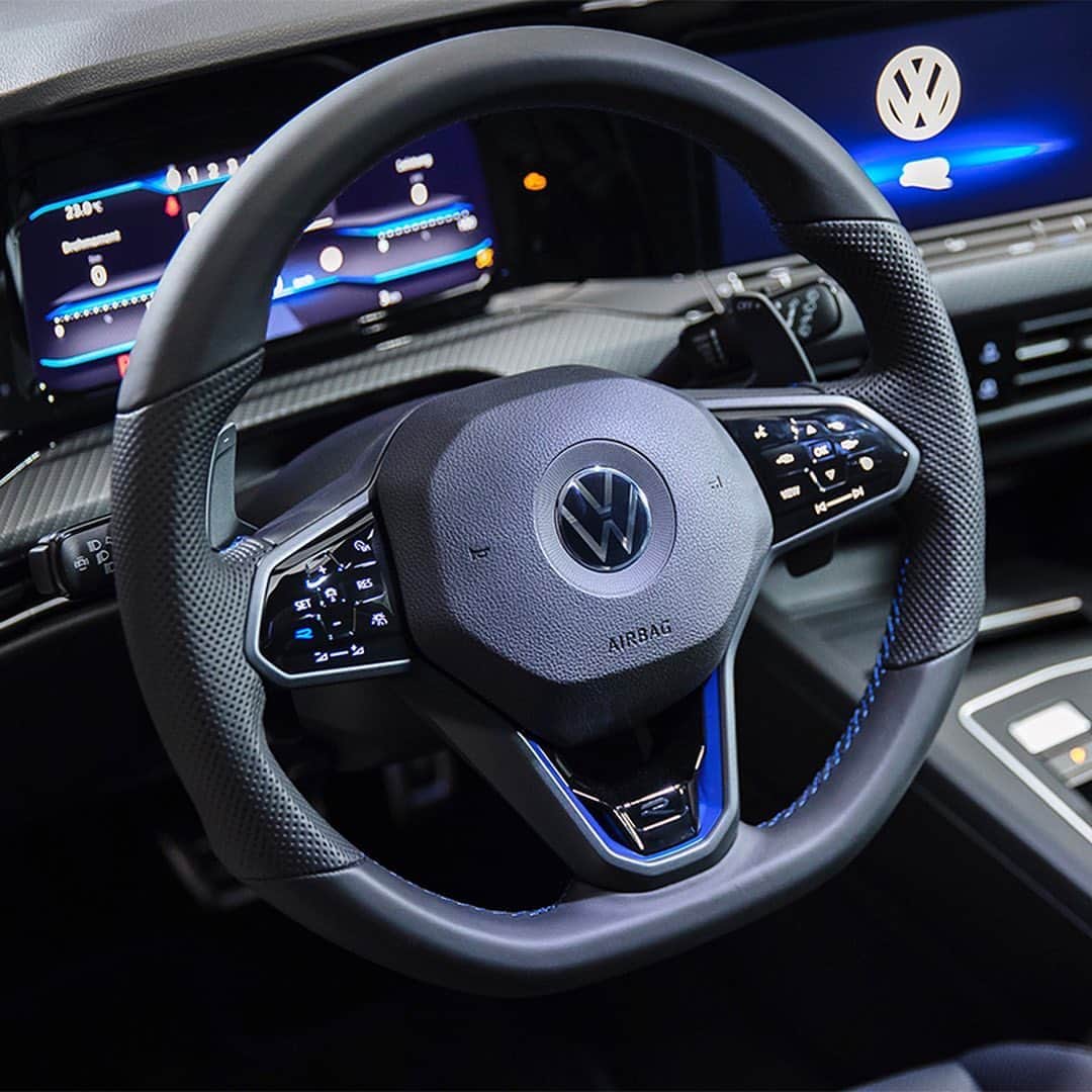 HYPEBEASTさんのインスタグラム写真 - (HYPEBEASTInstagram)「@hypebeastcarclub: @volkswagen has unveiled its 2022 Golf R boasting 315 BHP. The vehicle is one of two variants Volkswagen will release in 2021 in the U.S. and comes equipped with a a two-liter four-cylinder engine with 310 pound-feet of torque vectoring, a manual six-speed stick or a seven-speed dual-clutch gearbox. This hot hatch also features all-wheel drive, subtle upgrades including a rear spoiler, chrome plated exhaust and 19-inch wheels. The new Golf R is slated to debut in America in late 2021 — pricing has yet to be confirmed.⁠ What's your favorite Golf generation?⁠⠀ Photo: Volkswagen」11月5日 4時02分 - hypebeast