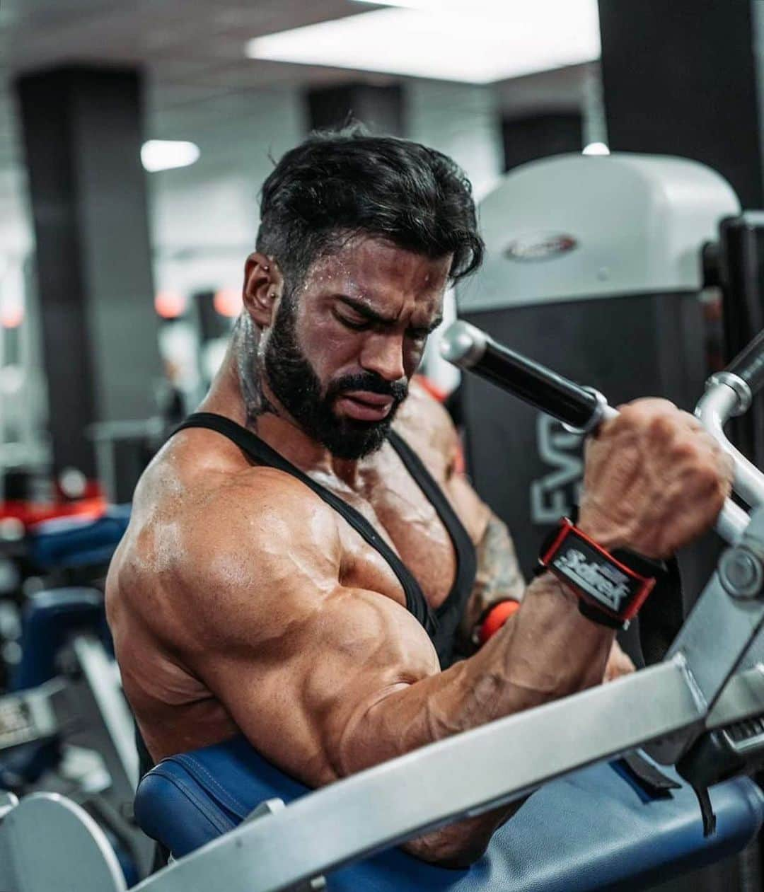 Sergi Constanceさんのインスタグラム写真 - (Sergi ConstanceInstagram)「Feeling mentally stronger than ever💪 #letscreate #motivation #belegend」11月5日 4時25分 - sergiconstance