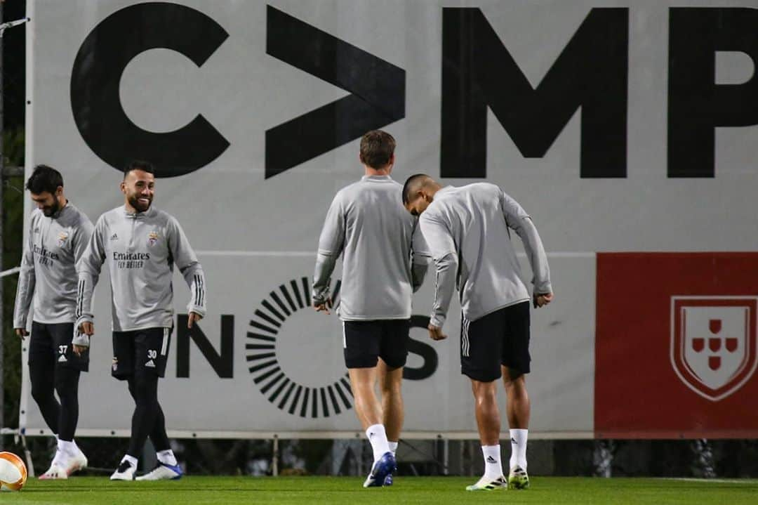 ニコラス・オタメンディさんのインスタグラム写真 - (ニコラス・オタメンディInstagram)「#Europaleague 🦅 #Benfica 📸 #UEL  #DeTodosUm @europaleague」11月5日 4時38分 - nicolasotamendi30