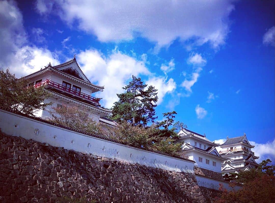 羽原信義さんのインスタグラム写真 - (羽原信義Instagram)「福山城の天守閣は現在改装中。消失前の姿に近くなるようです。」11月5日 4時58分 - nobuyoshi_habara