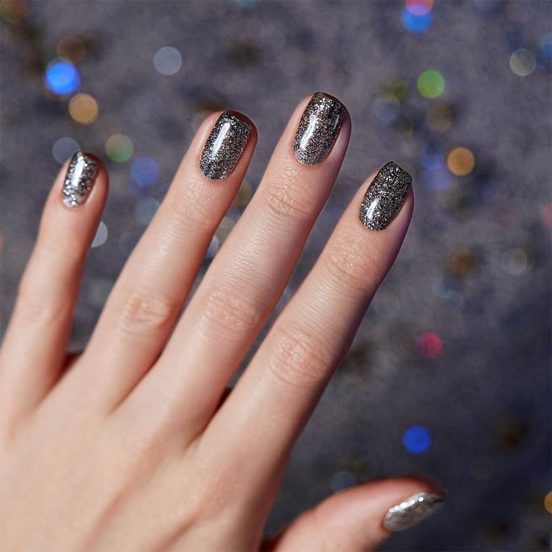 OPIさんのインスタグラム写真 - (OPIInstagram)「Don’t be afraid to sparkle a little brighter by treating yourself to a #GlitterMani this Wednesday. ✨ Shade: #TwilightTones  #ColorIsTheAnswer #OPIObsessed #OPIPro #NailTech #NailTechLife #NailGoals #HolidayGoals #MeTime #SelfCare #NailCare #BlueNails #ShimmerNails #GlitterNails #HolidayMani #HolidayNailTrends #2020NailTrends #GlitterMani #BlackNails」11月5日 5時01分 - opi