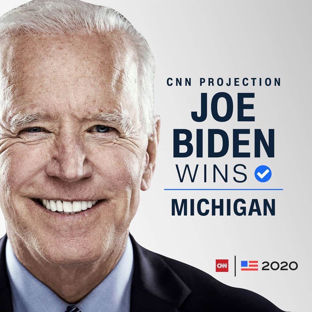 CNNさんのインスタグラム写真 - (CNNInstagram)「CNN PROJECTION: Joe Biden wins Michigan, reclaiming another “blue wall” state President Trump won in 2016 and narrowing Trump’s path to 270 electoral votes. #CNNElection」11月5日 6時24分 - cnn