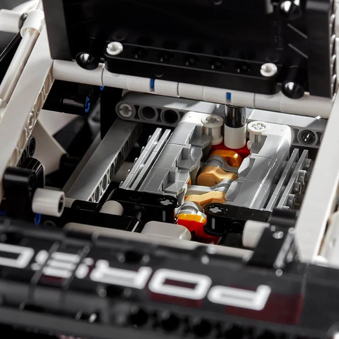 HYPEBEASTさんのインスタグラム写真 - (HYPEBEASTInstagram)「#hypeAF: @lego Technic has reimagined the @porsche Design 911 RSR. Consisting of 1,580 pieces, this extremely detailed set has captured the vehicle’s powerful appearance modeling the same sharp contours and aerodynamic mold of the actual supercar, coupled with a flurry of details to mirror its engine. LEGO's Porsche Design 911 RSR is currently available on LEGO’s website for $150 USD.⁠⠀ Photo: LEGO」11月5日 6時21分 - hypebeast