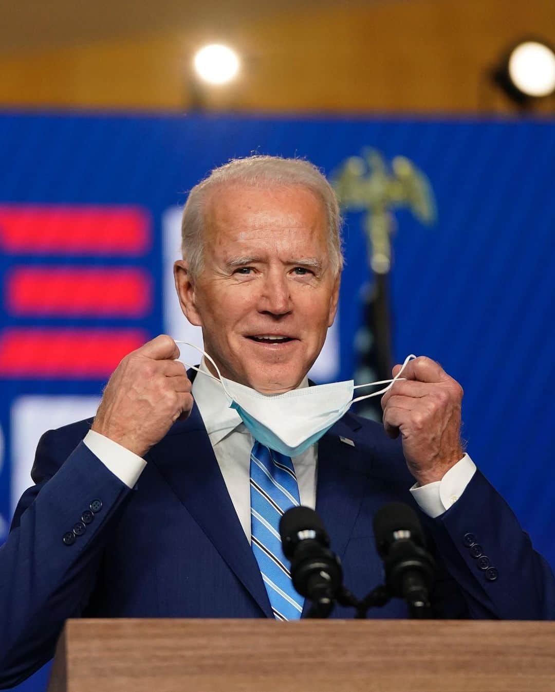 Just Jaredさんのインスタグラム写真 - (Just JaredInstagram)「“I’m not here to declare that we’ve won, but I am here to report that when the count is finished, we believe we will be the winners,” @joebiden said in his first speech since Election Night as we await the final result! #JoeBiden Photo: Getty」11月5日 6時48分 - justjared
