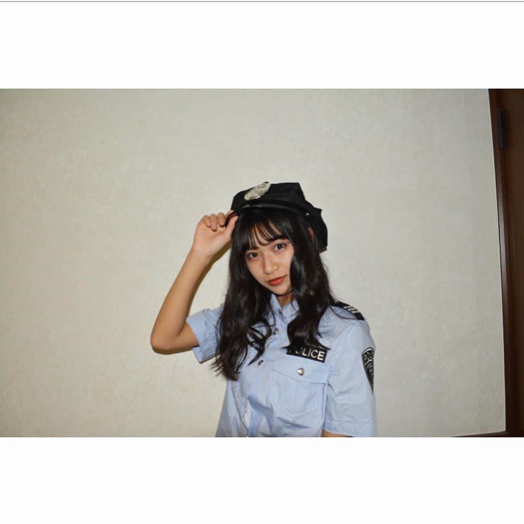 杉山緋那のインスタグラム：「~第2弾~ 2つ目はポリス🚓 帽子と眼鏡が似合わないから似合えるようになりたいな〜🥺 挑戦してこ！」