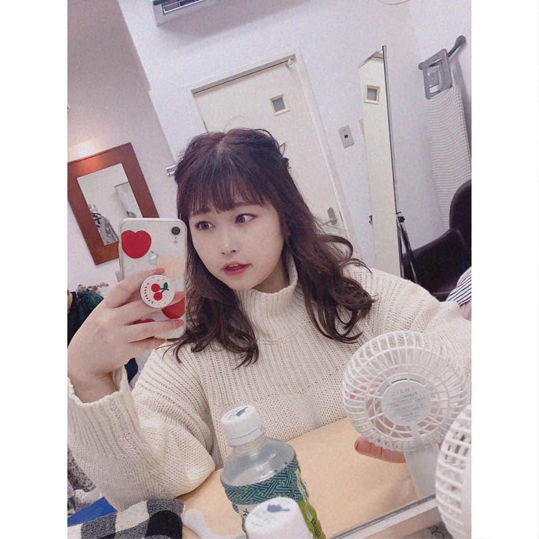 la farfaさんのインスタグラム写真 - (la farfaInstagram)「♡﻿ ﻿ 𝐥𝐚 𝐟𝐚𝐫𝐟𝐚 １１月号のoff shot📸﻿ ﻿ ﻿ 今日紹介するのは﻿ 撮影の合間に随時開催される﻿ ラファモのセルフィー大会♡📸﻿ ﻿ エントリーしてくれたのは﻿ あいまる ▹ @aaaaaichan_1  もも ▹ @pochami1219  小川みこ ▹ @miiiiiiiico25  島袋かほ ▹ @shimakaho513  ﻿ みなさんは﻿ どのセルフィー🤳が﻿ 1番好きですか？☺️💓﻿ ﻿ ここにいるラファモが出演する﻿ la farfa  11月号が﻿ 好評発売中ですので﻿ ぜひCHECKしてみてくださいね🏷﻿ ﻿ ﻿ #lafarfa#ラファーファ#ラファモ﻿ #ぽっちゃり#ぽっちゃりモデル﻿ #plussize#plussizemodel﻿ #あいまる#もも#小川みこ#島袋かほ」11月5日 17時44分 - lafarfa.official