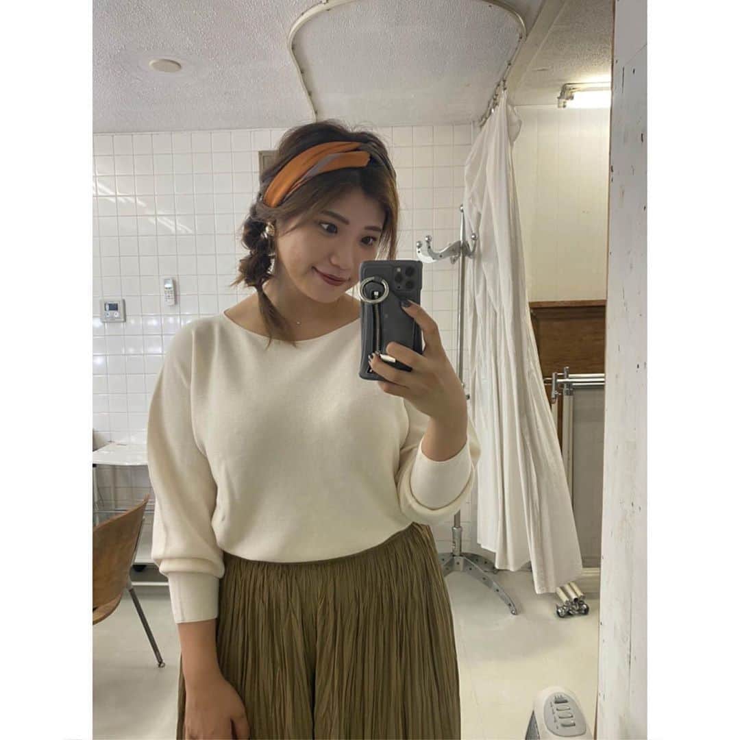 la farfaさんのインスタグラム写真 - (la farfaInstagram)「♡﻿ ﻿ 𝐥𝐚 𝐟𝐚𝐫𝐟𝐚 １１月号のoff shot📸﻿ ﻿ ﻿ 今日紹介するのは﻿ 撮影の合間に随時開催される﻿ ラファモのセルフィー大会♡📸﻿ ﻿ エントリーしてくれたのは﻿ あいまる ▹ @aaaaaichan_1  もも ▹ @pochami1219  小川みこ ▹ @miiiiiiiico25  島袋かほ ▹ @shimakaho513  ﻿ みなさんは﻿ どのセルフィー🤳が﻿ 1番好きですか？☺️💓﻿ ﻿ ここにいるラファモが出演する﻿ la farfa  11月号が﻿ 好評発売中ですので﻿ ぜひCHECKしてみてくださいね🏷﻿ ﻿ ﻿ #lafarfa#ラファーファ#ラファモ﻿ #ぽっちゃり#ぽっちゃりモデル﻿ #plussize#plussizemodel﻿ #あいまる#もも#小川みこ#島袋かほ」11月5日 17時44分 - lafarfa.official