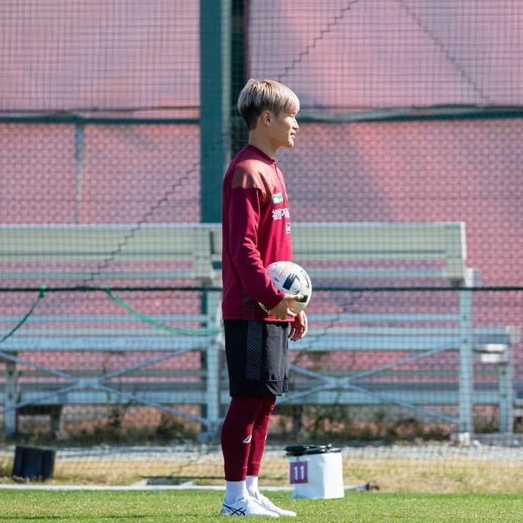 古橋亨梧さんのインスタグラム写真 - (古橋亨梧Instagram)「😄⚽️ @visselkobe」11月5日 16時18分 - kyogo_furuhashi