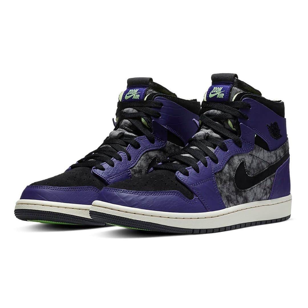 HYPEBEASTさんのインスタグラム写真 - (HYPEBEASTInstagram)「@hypebeastkicks: @jumpman23’s Air Jordan 1 High Zoom Comfort has surfaced in a swampy “Bayou Boys” colorway. Inspired by @zionwilliamson and New Orleans’ famous bayous, the sneaker sees a variety of tones and textures with the quarter panels made of a washed gray and black textile, split by a cut-out Swoosh graphic that shows a shaggy black suede base. The assemblage is offset by croc-printed leather hits in a rich “New Orchid” tone, while a “Bayou Boys” spellout on the inner tongue, special printed insoles, sail midsoles and multicolor outsoles round out the look. It’s available now via @nike China for approximately $180 USD.⁠⠀ Photo: Nike」11月5日 17時02分 - hypebeast