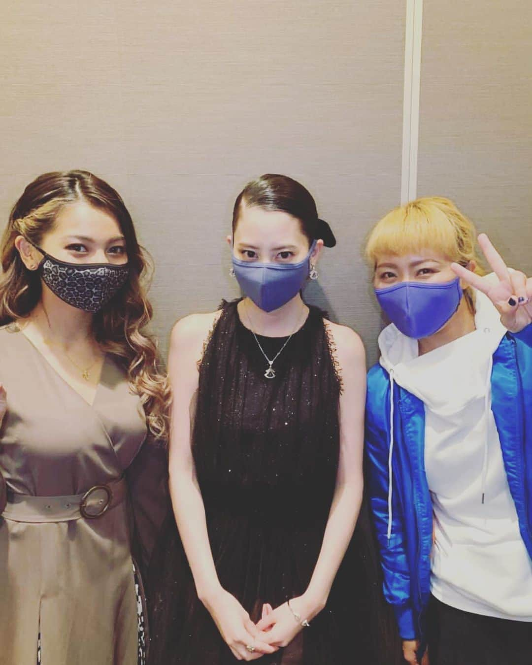 丸山桂里奈さんのインスタグラム写真 - (丸山桂里奈Instagram)「マスクはファッションだ‼️ なんて、行ってみたい笑  #ゆきちゃん #ギャル #礼儀正しい #ハマっ子 #いつも元気 #河北ちゃん #顔がゆでたまご #ゆでたまごちゃん #トゥルトゥル #ピカピカ #人間違う #休憩時間もガールズトーク #また話そうね #楽しかった #マスクは顔 #いい意味で #インスタバエ」11月5日 17時08分 - karinamaruyama