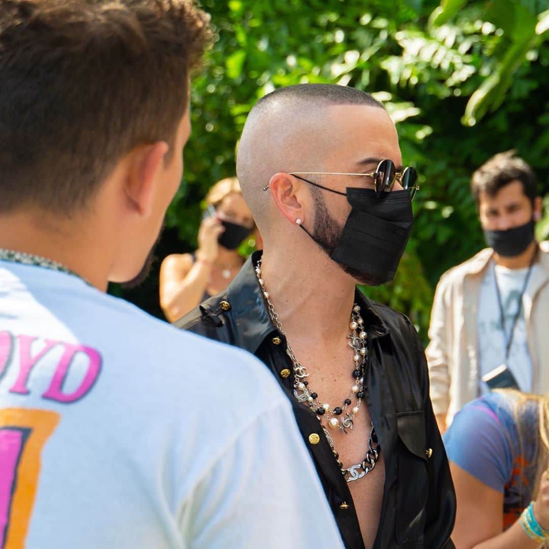ヤンデルのインスタグラム：「Tengo que calmarme 😎」