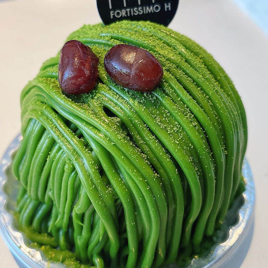 里井真由美のグルメインスタ