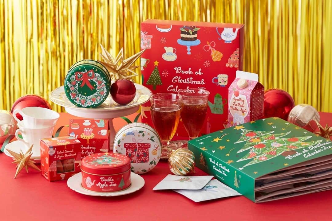 Afternoon Teaさんのインスタグラム写真 - (Afternoon TeaInstagram)「. ＼本日発売／ ティールームでは11/5～クリスマス限定の紅茶やお菓子が登場！ドイツ在住のイラストレーター、ベリー・アクトゥグルさんが“Christmas Wonderland”をテーマに描いた限定デザインです。この季節限定の紅茶とともに素敵なティータイムをお過ごしください。 . 11/5（10:00）より、ティールームのWeb Store（楽天市場）でもお買い求めいただけます。 . . Afternoon Teaのクリスマスについては プロフィールのリンクからどうぞ。 ➡@afternoontea_official . . ※11/5～期間・数量限定アイテムです。なくなり次第終了となります。 ※展開店舗は商品により異なります。 ※Web Store（楽天市場）では取り扱い商品が異なるほか、販売を終了している場合があります。 ※写真はイメージです。 . . #ChristmasWonderland #アフタヌーンティーティールーム #アフタヌーンティー #AfternoonTeaTEAROOM #AfternoonTea  #クリスマス #Christmas #XMAS #ベリーアクトゥグル さん #紅茶 #紅茶好き #ギフト #缶 #缶好き #ティータイム #ティールーム #カフェ #カフェ巡り #数量限定 #cafe #tea #teatime」11月5日 10時00分 - afternoontea_official