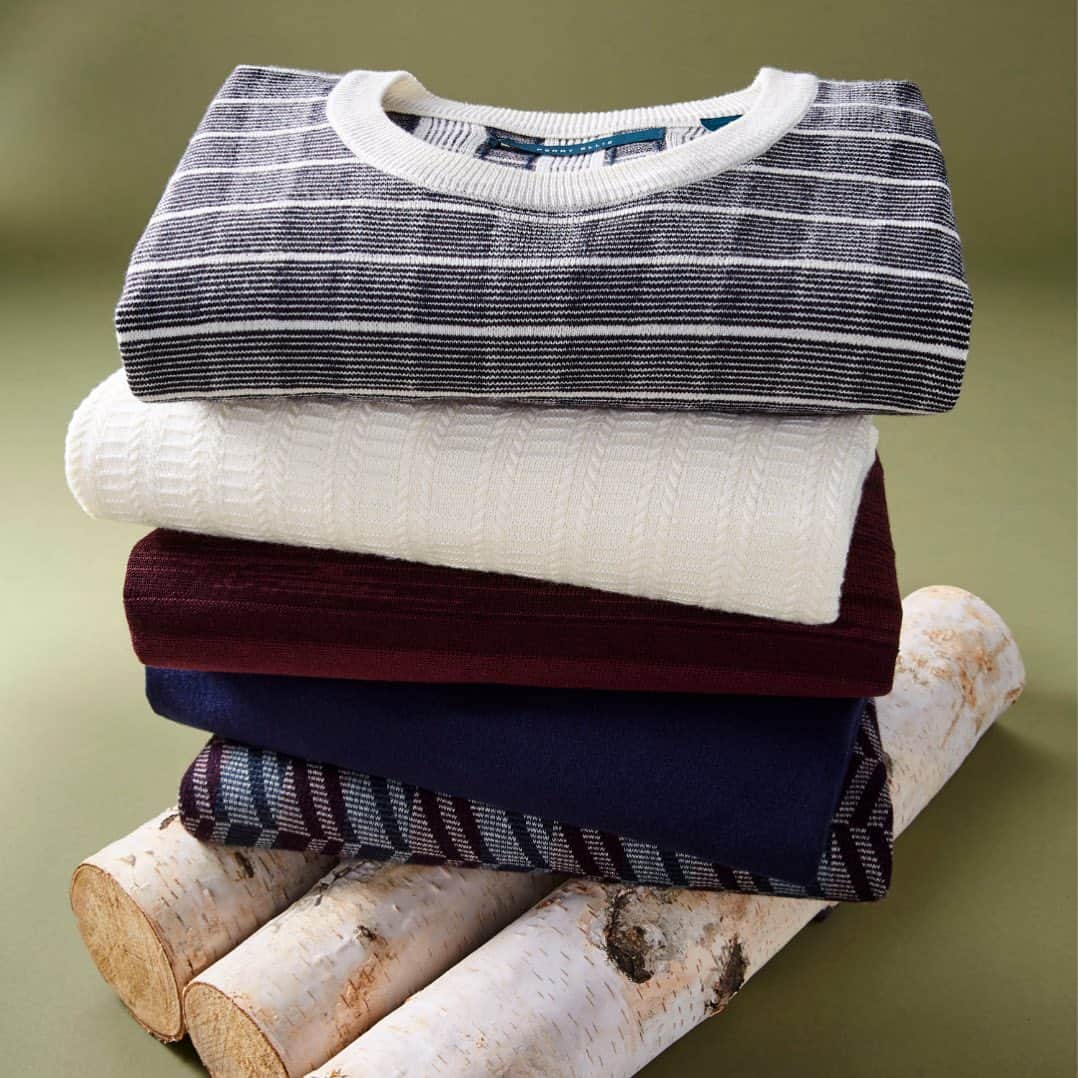 ペリーエリスのインスタグラム：「It's all about lasting layers this season.  Tap to shop new sweaters.  #LifeReadySince1976」