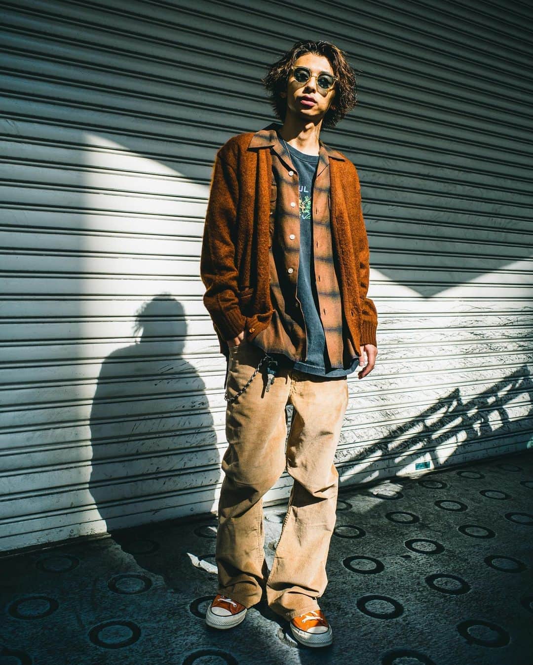 雄三 雨宮さんのインスタグラム写真 雄三 雨宮instagram 茶系とベージュで作る グランジ古着mixstyle コーデュロイパンツ インナー 古着 シャツ カーディガン Wackomaria 古着mix 古着ミックス 古着コーデ グランジ グランジファッション コンバース