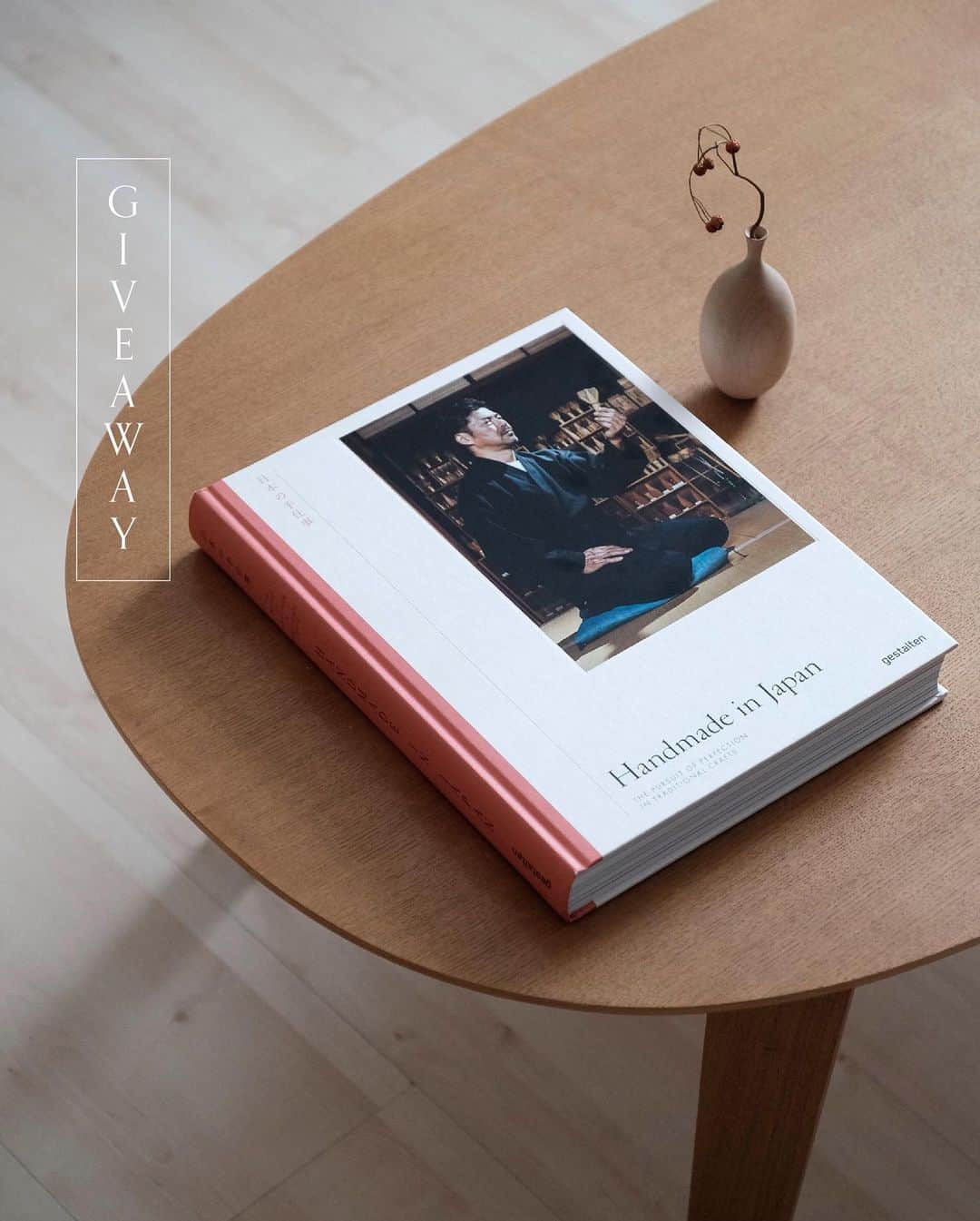 Veronica Halimさんのインスタグラム写真 - (Veronica HalimInstagram)「[GIVEAWAY ALERT] - Closed. Congratulations @maroon_cream & @ellys.go !  Partnering with @gestalten we are giving away 2 (two) copies of this amazing book ‘Handmade in Japan’ to our followers and friends!  This book highlights some of Japan’s finest artisans with a look inside their workshops, revealing their endless pursuit of excellence, and dedication to their work of art and cultural heritage. — To join this giveaway:  1. Follow @truffypi AND @gestalten IG accounts 2. Like this post 3. Tag 1 (one) friend per comment entry - you can comment as many times as you like. 4. Bonus entry: share this post on your IG story  Giveaway ends on November 11, 2020 11:59PM Indonesian time (UTC +7) and the winners will be announced on November 13, 2020 on @truffypi and @gestalten IG accounts.  One randomly selected winner and their tagged friend will each get a copy of the book shipped directly from gestalten. — This giveaway is not in any way affiliated with Instagram.   #japaneseartisans #handmadeinjapan @irwinwongphoto  #truffypi #gestalten #veronicahalim」11月5日 11時18分 - truffypi
