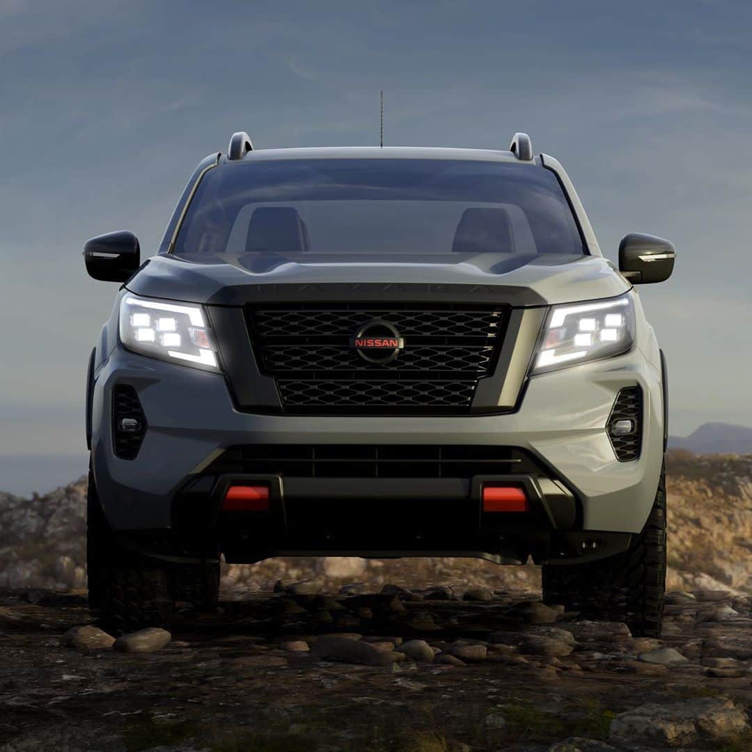 Nissanさんのインスタグラム写真 - (NissanInstagram)「Introducing the new #NissanNavara. For the first time ever, the Navara offers the PRO-4X grade, a new age of toughness, tech, and peace of mind. To watch the unveil visit the link in our bio. #Nissan #NewNissanNavara」11月5日 11時36分 - nissan