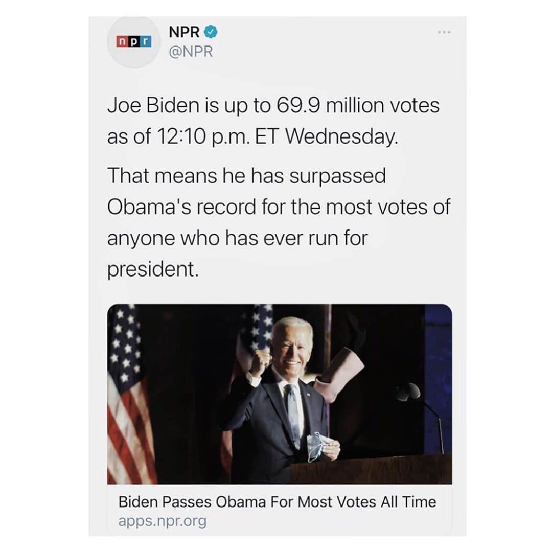 ソフィア・ブッシュさんのインスタグラム写真 - (ソフィア・ブッシュInstagram)「This is historic. This is record voter turnout. No matter how long it takes to count each and every vote — which is what we do here! — to ensure the democratic process of our republic, THIS is incredibly meaningful. And it means that years of organizing and activism are working. We have so much more to do, of course. But celebrate the wins along the way. Stay calm. Be good to people. Root into community. And have snacks. I love you guys. I’ll be rereading “most votes of all time” all night.  #iamavoter @iamavoter」11月5日 11時45分 - sophiabush