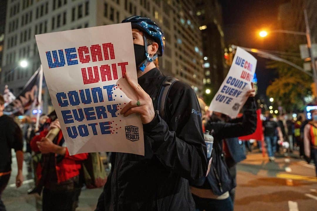 NBC Newsさんのインスタグラム写真 - (NBC NewsInstagram)「Protesters take to the streets in #NewYork as results of the 2020 presidential election remain uncertain on Nov. 4, 2020. ⁠ .⁠ 📷 @Dee_bx / @gettyimages」11月5日 12時15分 - nbcnews