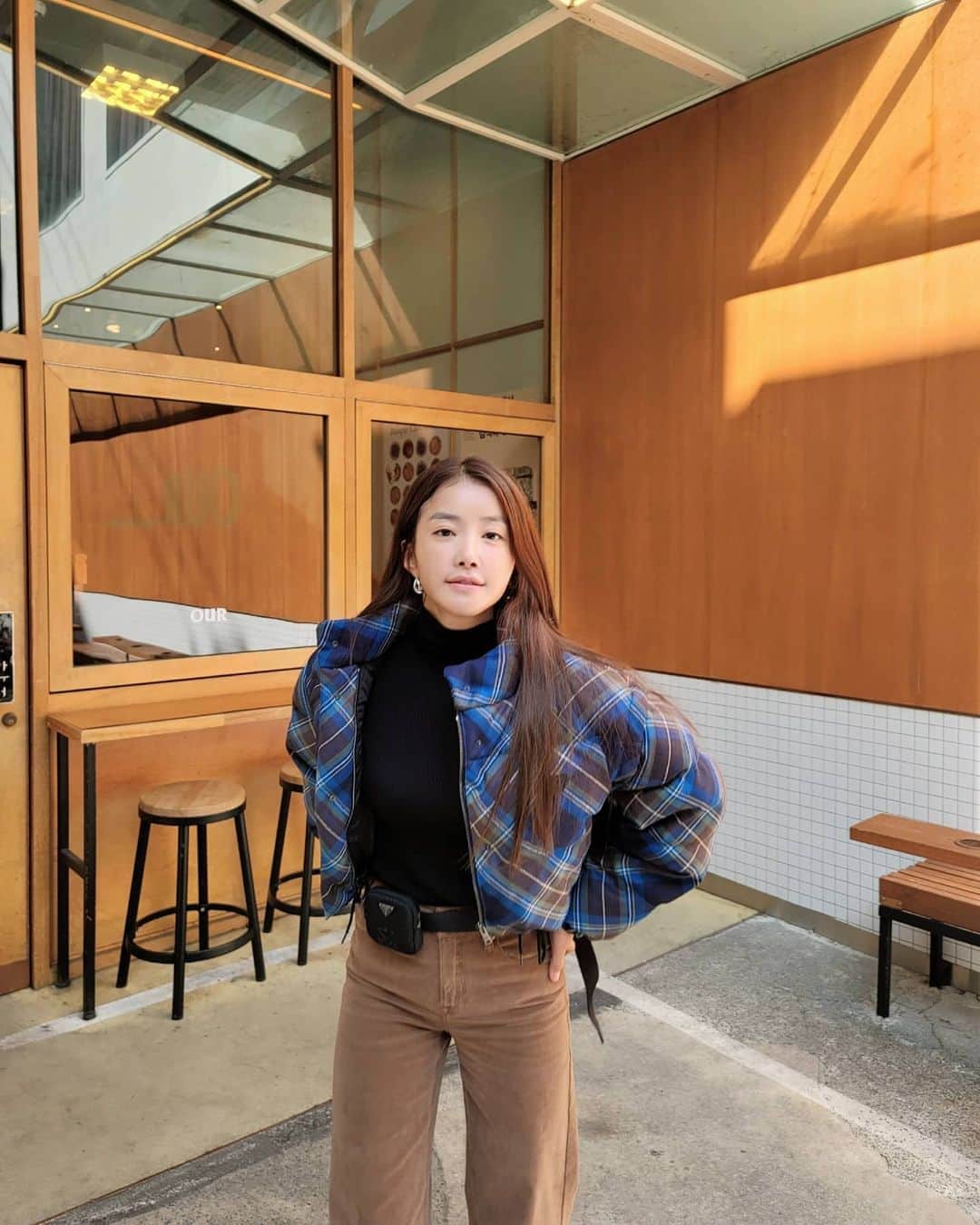 イ・シヨンさんのインスタグラム写真 - (イ・シヨンInstagram)「☕🤎」11月5日 12時20分 - leesiyoung38