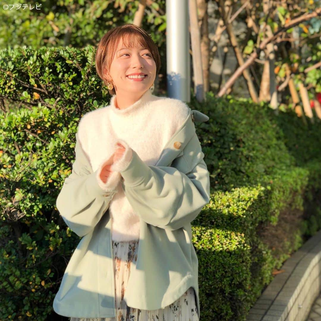 フジテレビ「めざましテレビ」さんのインスタグラム写真 - (フジテレビ「めざましテレビ」Instagram)「11月4日（水） ・ ファッション雑誌CanCamとコラボした お天気コーナー「きょう何着て行く？」 阿部華也子の毎日のコーデを紹介♪ ・ 【きょうのコーデ】 ジャケット→#LAGUNAMOON  1万6000円 ニット→#earthmusic&ecology 3990円 スカート→#MEWSREFINEDCLOTHES 6900円 靴→#ダイアナ 2万1000円 ピアス→#AMERICANHOLIC 1990円 ・ 【コーデのポイント】 ホワイトコーデにミントのCPOジャケットを羽織った ガーリーカジュアルスタイル👚 あえてゆるっとしたアイテム同士を組み合わせることで こなれ感が漂います🍂 可愛げのある花柄スカートを合わせて大人な表情に仕上げましょう💄 ・ #めざましテレビ #きょう何着て行く？ #阿部華也子 #今日のコーデ#コーデ #CanCam #今日のファッション#ootd #きょう何着て行く？は月〜金朝6時22分ごろ放送！」11月5日 12時44分 - mezamashi.tv