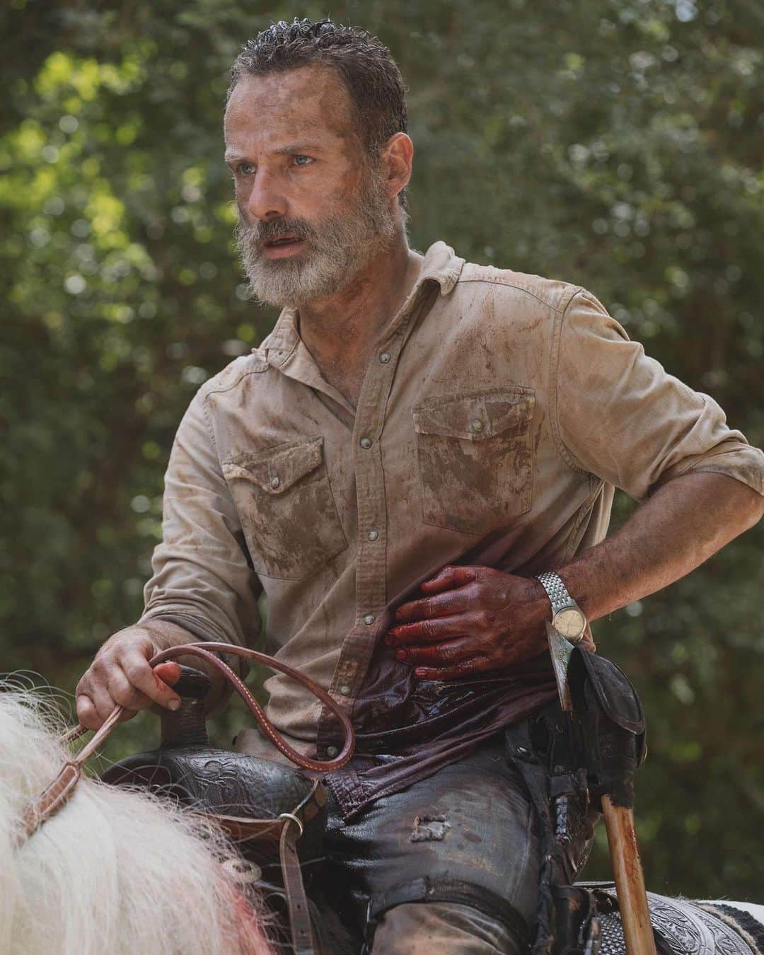 The Walking Deadさんのインスタグラム写真 - (The Walking DeadInstagram)「AMC has clarified the rumors if Rick Grimes is going to appear in the final episode of season one for World Beyond. They say the rumors about the IMDb listing for Andrew Lincoln is “not accurate”. In other words, don’t get your hopes up to see fan favorite Rick Grimes on World Beyond.  . . . #TheWalkingDead #WalkingDead #TWD #RickGrimes」11月5日 13時05分 - thewalkingdeadamc