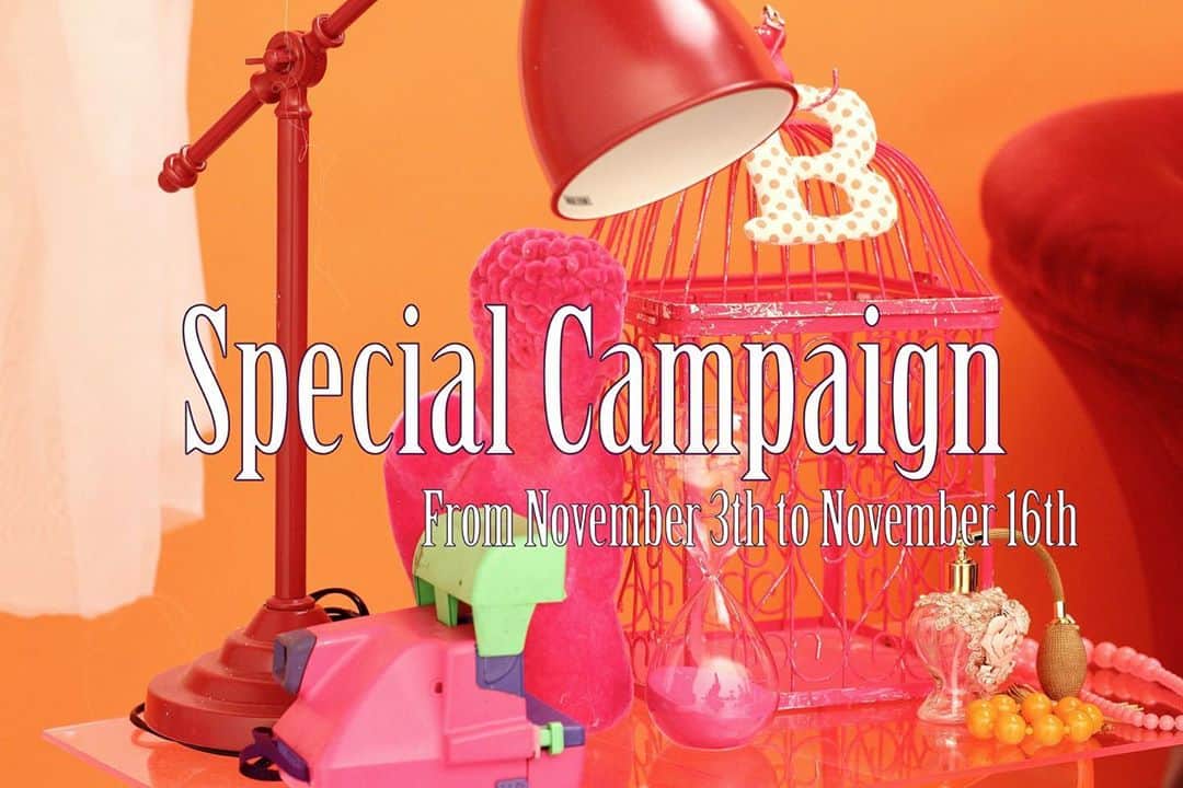 TANAKA ALICEのインスタグラム：「Specialcampaignのお知らせもう一度しておきます‼︎📣 TOKIOのバイナルリリースを記念して、抽選で30名様に、私の直筆サイン入りチェキとオリジナルグッズがあたるプレゼントキャンペーンをします!  応募期間は11月3日(火)～11月16日(月)までです！ 詳細はTANAKA ALICEのWebページでチェックしてね！ インスタのプロフィールからチェックできるようにしてます✨ そしてTiktokでもイベントをやってます！🕺🏻TANAKA ALICEのtiktokチェックして見てね！  I’m doing a special campaign for the release of my first vinyl “TOKIO” on Instagram, tiktok and my website! if you post about my vinyl on Instagram you will be entered to win a prize of my signed instax and my original products. Also we have a application form on my website too!  If you use the music which I posted on tiktok and post on tiktok you will be entered to win a prize of a record player and my signed vinyl. There will be additional 2nd and 3rd place prizes too! Go post now to have a chance at these prizes!;)」