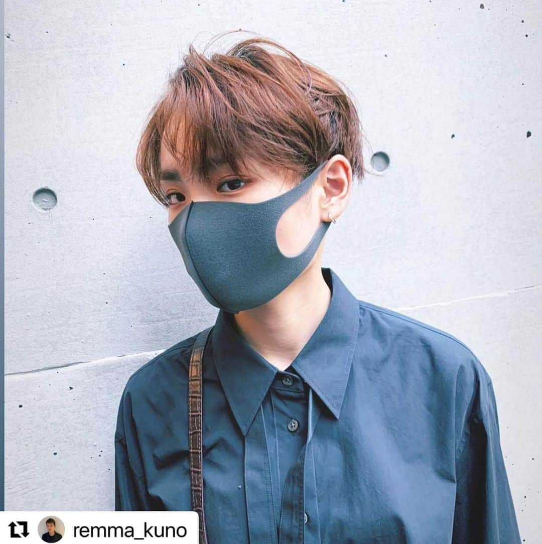 Hairsalon BREEN Tokyoさんのインスタグラム写真 - (Hairsalon BREEN TokyoInstagram)「#Repost @remma_kuno with @make_repost ・・・ 韓流ショート 細いアイロンでランダムに毛先を動かすことがポイントです！ 顔まわりは、レイヤー(段)を入れる事で肌に馴染みやすくカットをしてます。 . 東京都渋谷区神宮前3-25-12 FUJI BUILDING 2F Tel：03-6432-9454 . . . #ショートカット #ブリーチ #ハイトーン #韓国 #ハンサムショート #スタイリングしやすい #ショートボブ #ジェンダーレス #メンズカット #ベリーショート #髪質改善」11月5日 13時13分 - hairsalon_breen_tokyo