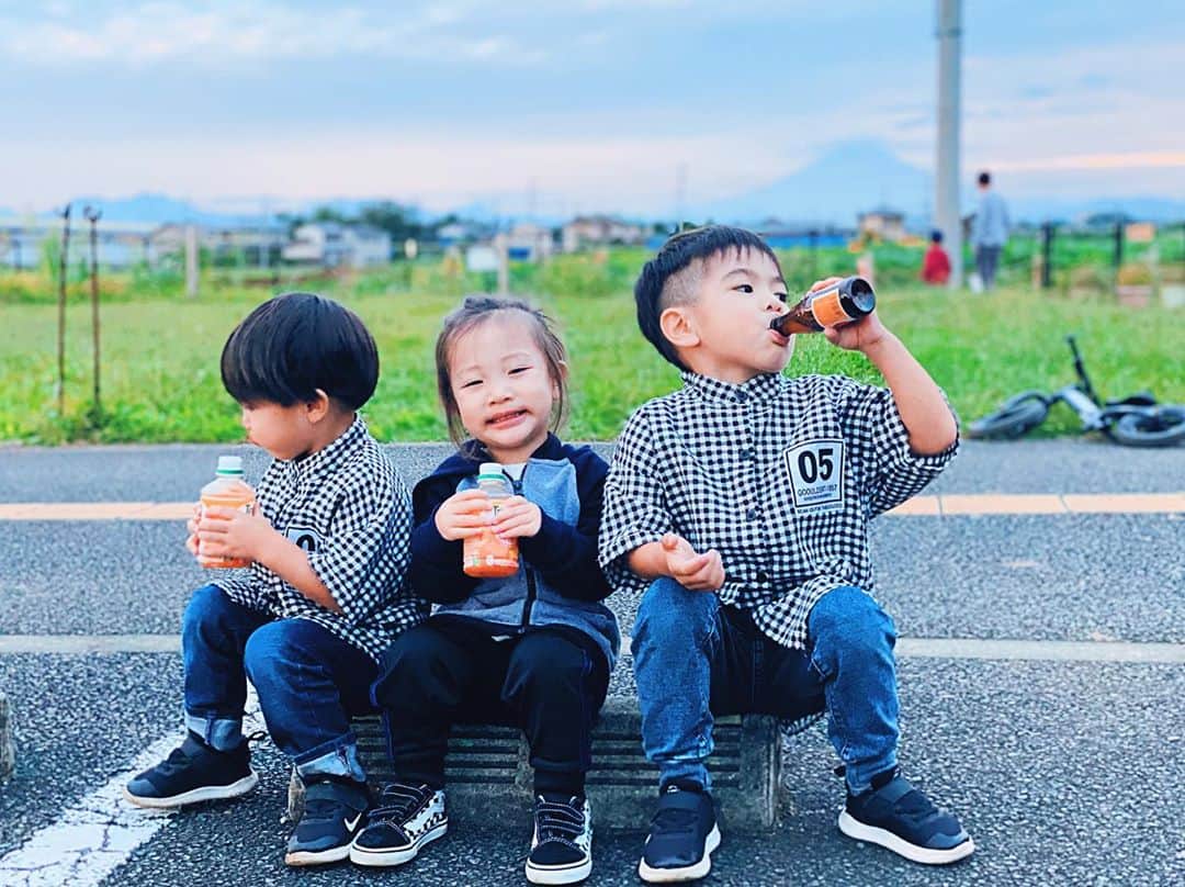 齋藤美波のインスタグラム：「🤎🤎🤎 #mybestfriends ・ MUGEN👦🏻 ZEN👦🏻 JAZZ👦🏻 ・ 親友 @joyhira_ko が 日本に来た時のpostが 全然追いつかないので ゆっくりUPしていきます♥️ ・ ・ #親友 #マイベストフレンド #日本おかえりなさい  #bestfriends #lovefamily #happy #尿漏れ女」