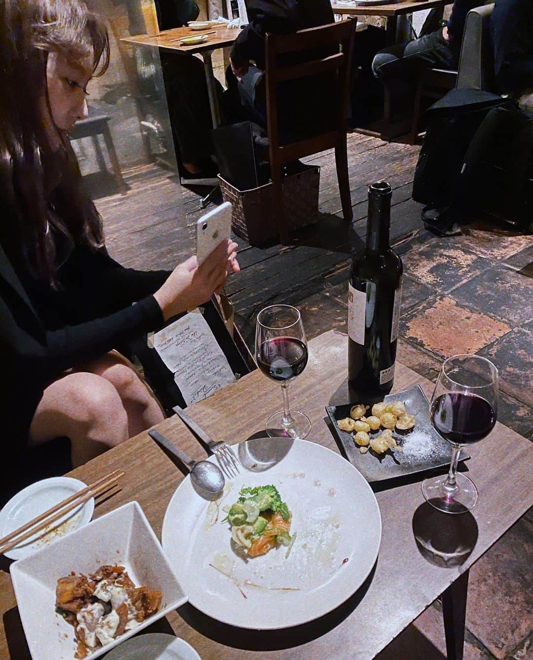 のインスタグラム：「楽しい夜だったなぁ☺️💓 久々会えてぱわーちゃーじ💪🔥」