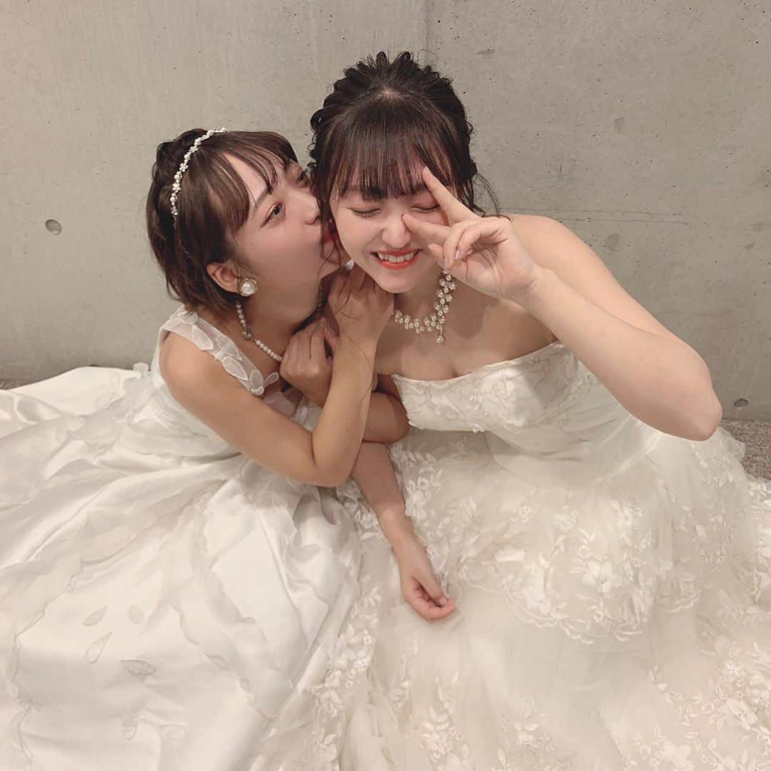 藤本りの加さんのインスタグラム写真 - (藤本りの加Instagram)「1度経験できるかできないかのミスコン。 ・ 来年のミスコン、少しでも興味があったら応募して欲しいです、絶対にいい思い出になるから🌈 ・ 今年は個性豊かすぎな8人が揃って、途中色々とあったけど(笑)このファイナリスト8人で楽しかったし最高でした✨ ・ みんなありがとう🍀大好き！！！ ・ #ミスコン #ミスコンテスト #東洋 #ミスミスター東洋2020 #東洋大学 #本番 #表彰 #舞台 #ウェディングドレス #ドレス #タキシード #instagram #likeforlikes #instalike #l4l #instagood #weddingdress #happy #tokyo #toyouniversity #japan #misscontest」11月5日 15時25分 - rinoka_lianrouge