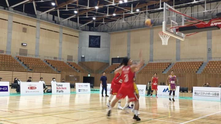 仲摩匠平のインスタグラム：「福山でのイベント。 2試合目も載せときます🏀🦍 ・ ・ #スリストム広島 #エキシビジョンマッチ #overtime #3x3 #バスケットボール #広島 #福山 #game2」