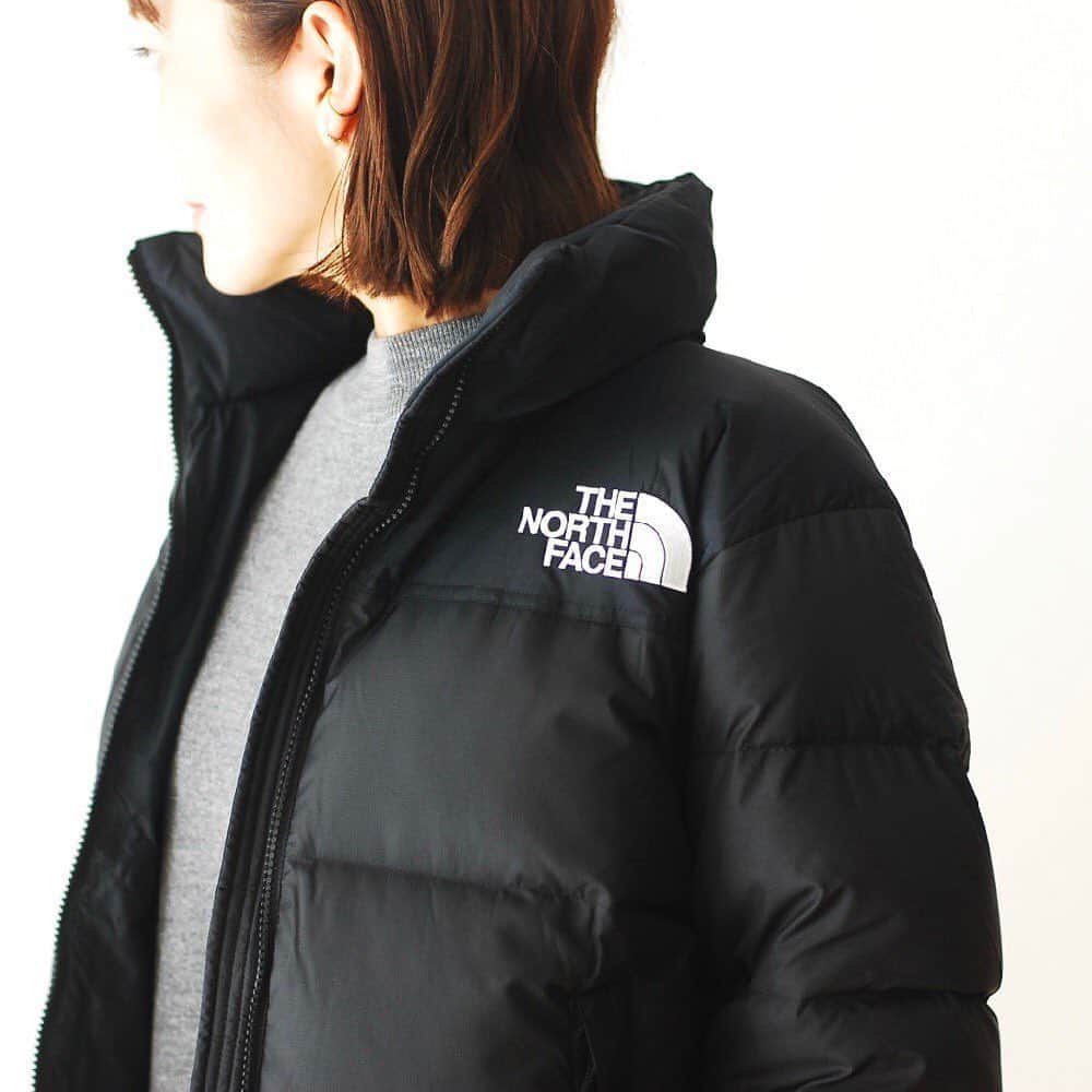 wonder_mountain_irieさんのインスタグラム写真 - (wonder_mountain_irieInstagram)「［ #wm_ladies ］ THE NORTH FACE / ザ ノース フェイス “Short Nuptse Jacket” ￥35,200- _ 〈online store / @digital_mountain〉 https://www.digital-mountain.net/shopbrand/thenorthfacewomen/ _ 【オンラインストア#DigitalMountain へのご注文】 *24時間受付 *15時までのご注文で即日発送 * 1万円以上ご購入で送料無料 tel：084-973-8204 _ #THENORTHFACE #ザノースフェイス #ノースフェイス #TNF #NuptseJacket _ We can send your order overseas. Accepted payment method is by PayPal or credit card only. (AMEX is not accepted)  Ordering procedure details can be found here. >>http://www.digital-mountain.net/html/page56.html  _ 本店：#WonderMountain  blog>> http://wm.digital-mountain.info _ 〒720-0044  広島県福山市笠岡町4-18  JR 「#福山駅」より徒歩10分 #ワンダーマウンテン #japan #hiroshima #福山 #福山市 #尾道 #倉敷 #鞆の浦 近く _ 系列店：@hacbywondermountain _」11月5日 15時51分 - wonder_mountain_