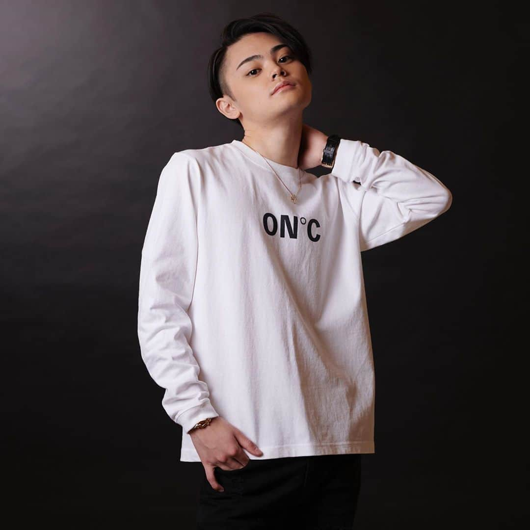 戸田英志のインスタグラム：「We launched a brand called ON ℃. Please look. @ondo_apparel   We have also opened an account dedicated to music. Please take a look. @toda_eishi_music   TODA EISHI OFFICIAL SITE @toda_eishi  https://toda-eishi.mystrikingly.com/  TODA EISHI MUSIC SITE @toda_eishi_music  https://todaeishi-music.mystrikingly.com/  ON℃ ONLINE STORE @ondo_apparel  https://ondo-apparel.stores.jp  VISTOKYO ONLINE STORE @vistokyo_jewelry  https://vistokyo.stores.jp」