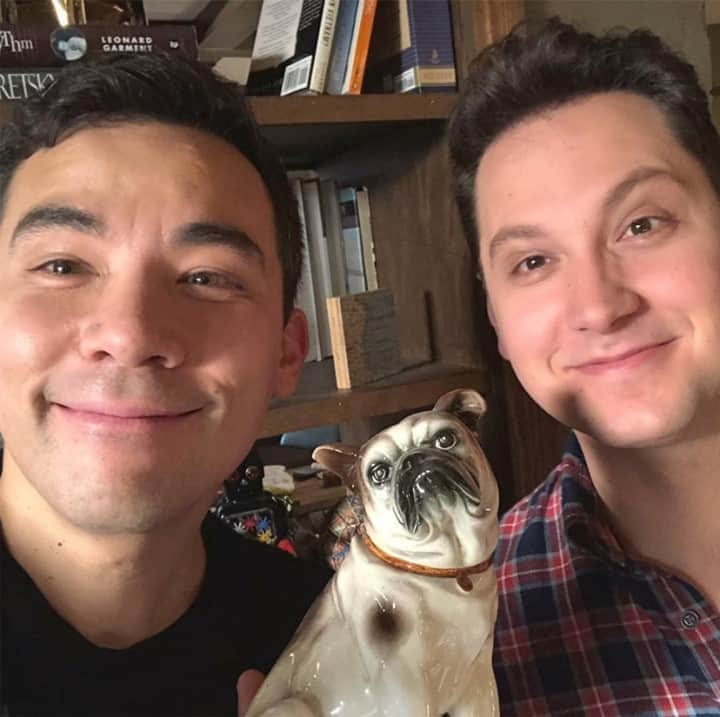 マット・マクゴリーさんのインスタグラム写真 - (マット・マクゴリーInstagram)「#tbt with @conradricamora and our dog 🐶 #htgawm」11月6日 3時01分 - mattmcgorry