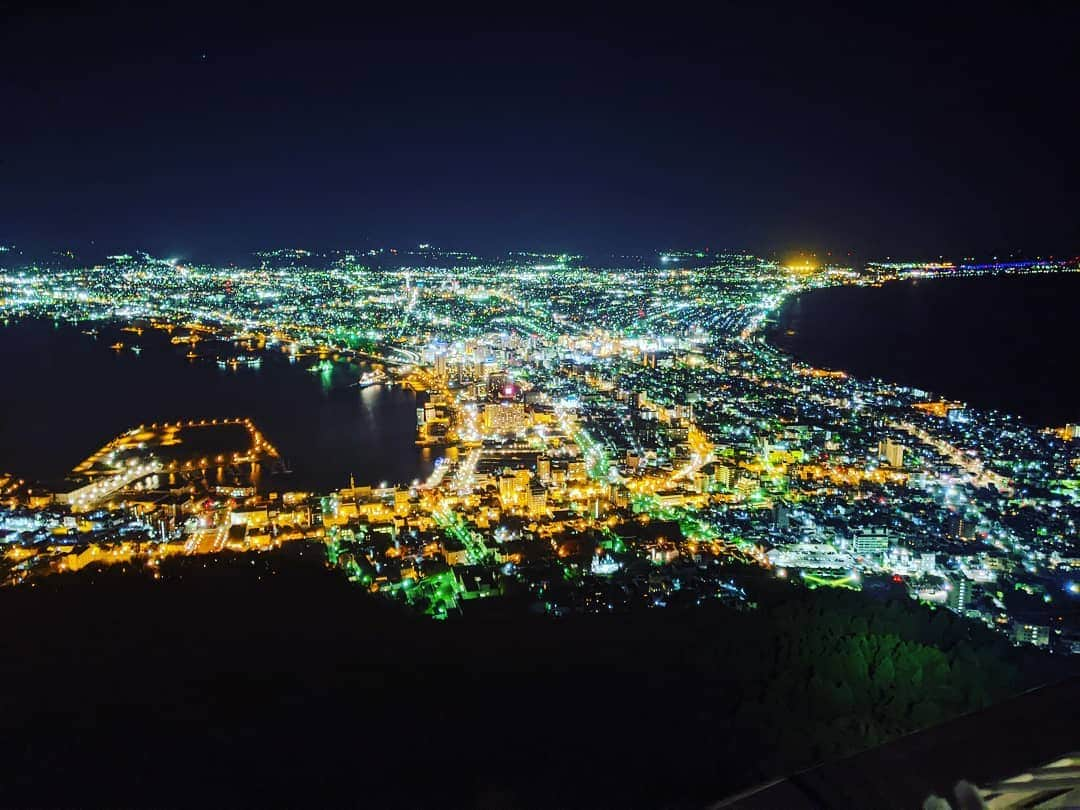 月野帯人さんのインスタグラム写真 - (月野帯人Instagram)「久しぶりの函館の夜景キレイだった✨ #北海道#函館#夜景#日本三大夜景」11月6日 1時31分 - taitotsukino