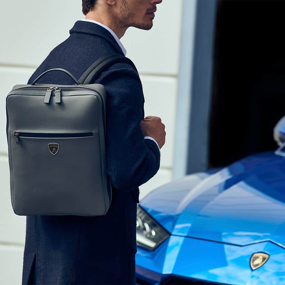 ランボルギーニのインスタグラム：「Elegance is the road we take. Discover the Automobili Lamborghini leather backpack and make it yours.  #Lamborghini #Urus #UnlockAnyRoad #LamborghiniStyle」
