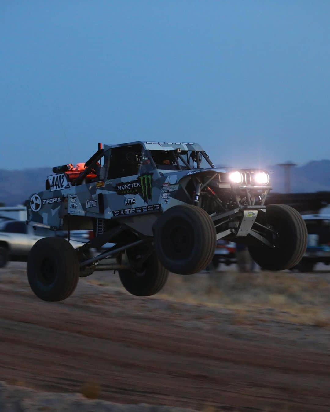 モンスターエナジーさんのインスタグラム写真 - (モンスターエナジーInstagram)「Can we take a moment to admire @CaseyCurrie’s Trophy Jeep at the Blue Water Desert Challenge 🤤🔥  #Racing #OffRoad #Trophy #Truck #Jeep #Motosport #MonsterEnergy」11月6日 1時58分 - monsterenergy