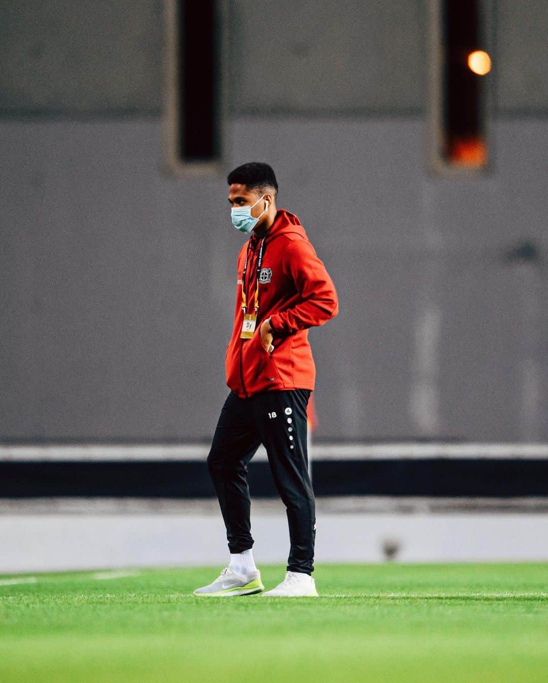 バイエル・レバークーゼンさんのインスタグラム写真 - (バイエル・レバークーゼンInstagram)「Your tipps for today 👇👇 #HBSB04 #UEL」11月6日 2時21分 - bayer04fussball