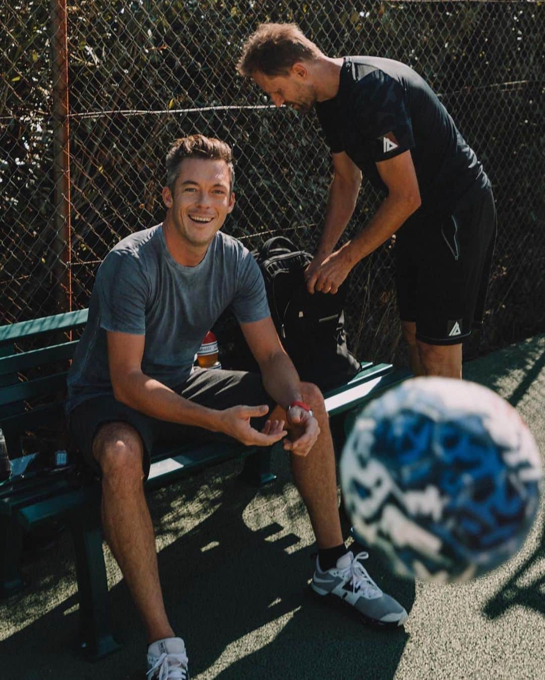 アンドレ・ロッテラーのインスタグラム：「Once you stop chasing the wrong things, the right ones catch you !」
