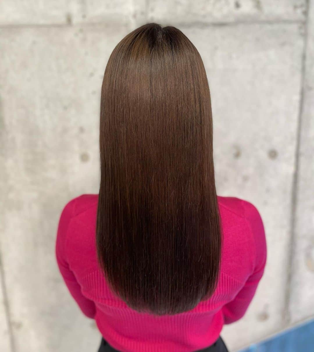 Atkさんのインスタグラム写真 - (AtkInstagram)「髪の毛がギシギシになってきたから、青山にある髪質改善の美容室へ💇‍♀️自宅ケアのシャンプー、トリートメント等は以前から使わせていただいてたけど、サロンへ行くのは初めて❣️ Before がいつもやばすぎるけど、髪の毛生き返りました🥺東京へ行く際は通いたいな🤍 - @tatsu_1112_ ありがとうございました🙏✨ - #jeanaharbor #髪質改善トリートメント #髪質改善#ヘアケア」11月5日 18時22分 - atsuk0503
