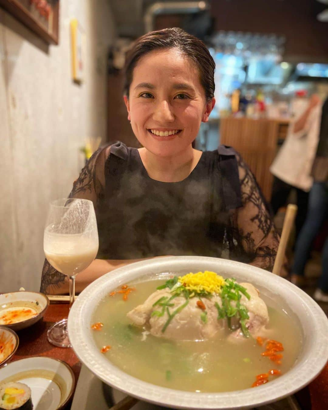 槙あやなのインスタグラム：「ここの参鶏湯好き♡ @ebisu_iru_samgyetang   #koreanfood  #chiken  #yummy #韓国料理 #参鶏湯 #食べることは生きること #仕事終わりのご褒美 #今朝テレビで紹介されてた  #これはまた #人気になっちゃう」