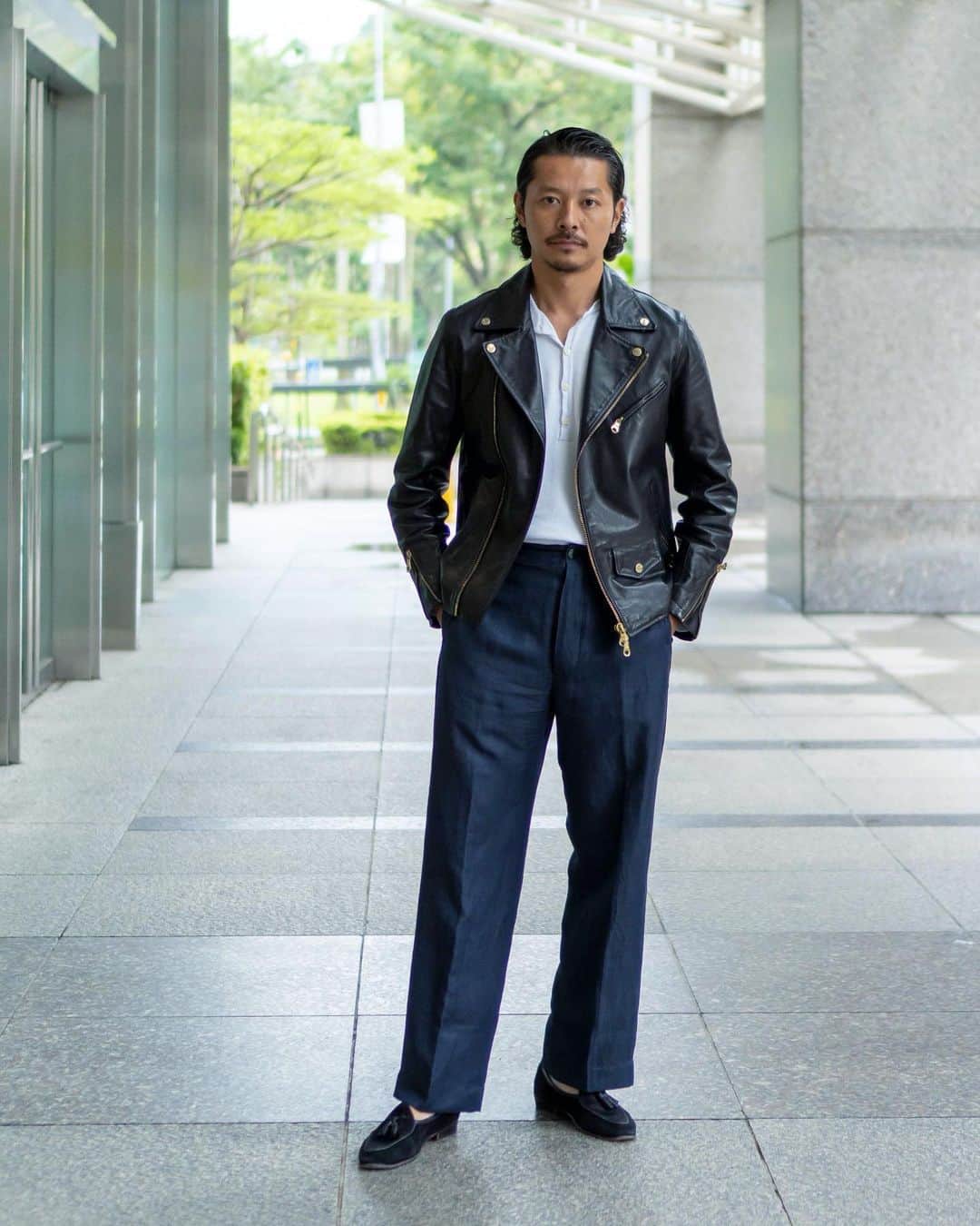 高田朋佳のインスタグラム：「#autumnoutfit   ———————————————————————— #thursdayoutfit  #dressstyle #elegantstyle #modernclassicstyle #newclassicstyle #fashion #mensfashion #mensdressstyle #suitsstyle #dapperstyle #takadachannel」