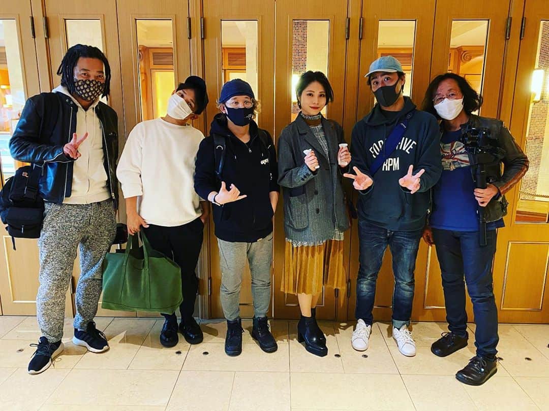 ISEKIのインスタグラム：「#とある撮影 #竹内心 #シライシ紗トリ #ISEKI いいものが出来そうだぞぉ〜♪」