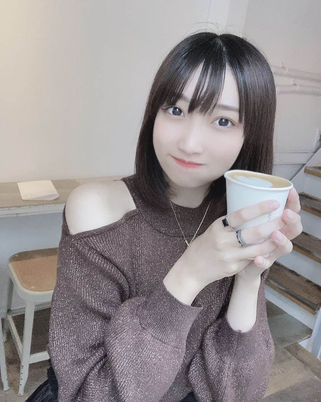 西山瑚々さんのインスタグラム写真 - (西山瑚々Instagram)「☕💭🤍」11月5日 18時55分 - __oococoo