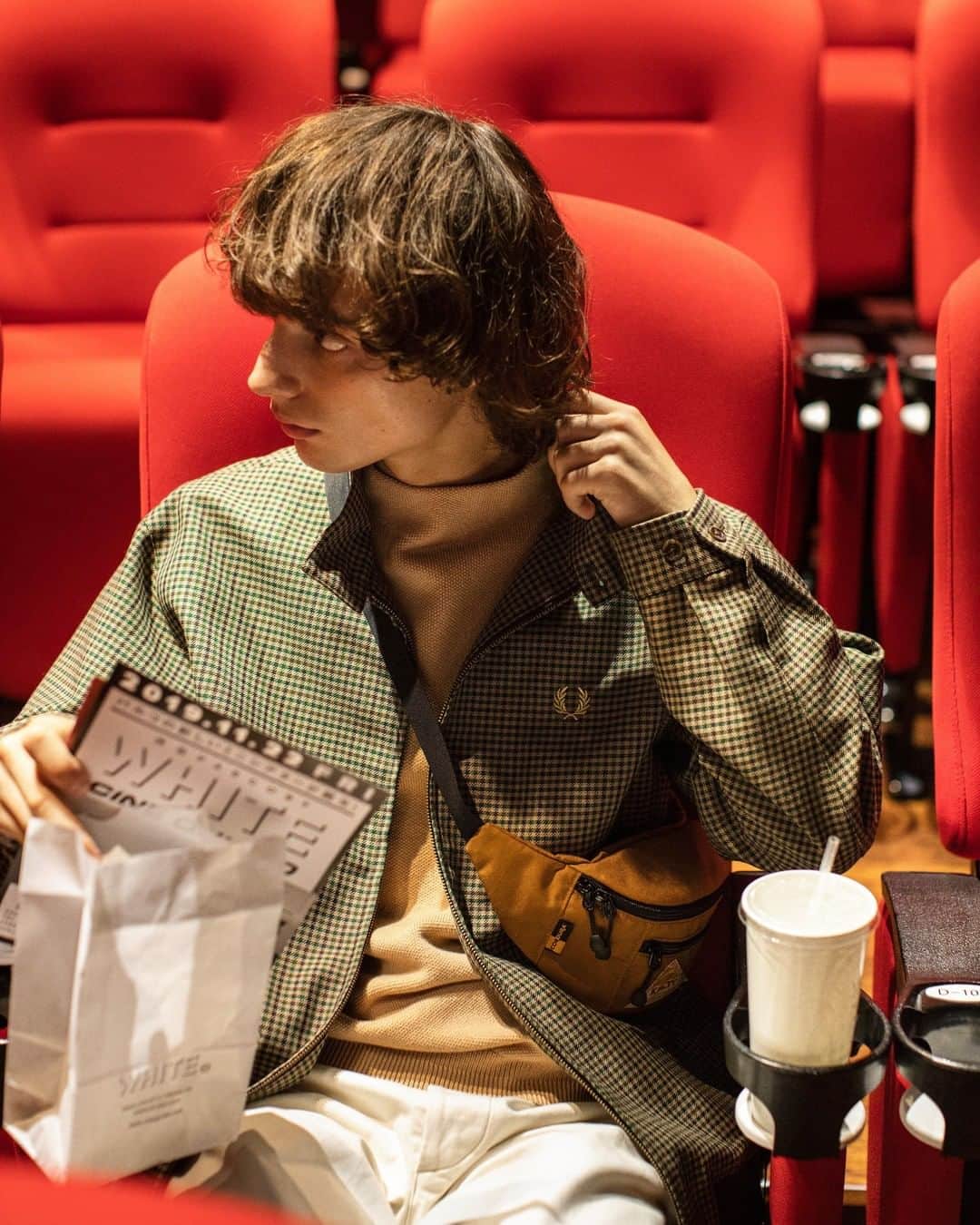 PARCOさんのインスタグラム写真 - (PARCOInstagram)「「My Basic My Standard! With PARCO」  いよいよ寒さも本格化。となれば冬服の出番。 この冬、PARCOとmen’s FUDGEがコラボレーションし、 全国のPARCOからピックアップした7ブランドによる”MyBasicな冬スタイル”をご紹介。 冬のPARCOに、新しい自分スタンダードを探しにいきませんか。  No.2：SHIPS  STYLING： FRED PERRY（SHIPS別注）のブルゾン￥28000、SHIPSのニット￥11800、パンツ￥12700、Paraboot for SHIPSのシューズ￥35000、KELTY×SHIPSボディバック￥5000、 （すべてシップス）、その他 スタイリスト私物 *表示価格はすべて税抜き表記価格です。  取り扱い店舗： 池袋・札幌・名古屋PARCO  《men’s FUDGEにて特集中！WEBサイトもチェック→https://mensfudge.jp/special/parco/vol3/》  #PARCO #パルコ #FUDGE #ファッジ #冬FUDGE #MyBasicMyStandardWithPARCO #SHIPS #池袋PARCO #札幌PARCO #名古屋PARCO」11月5日 19時05分 - parco_official