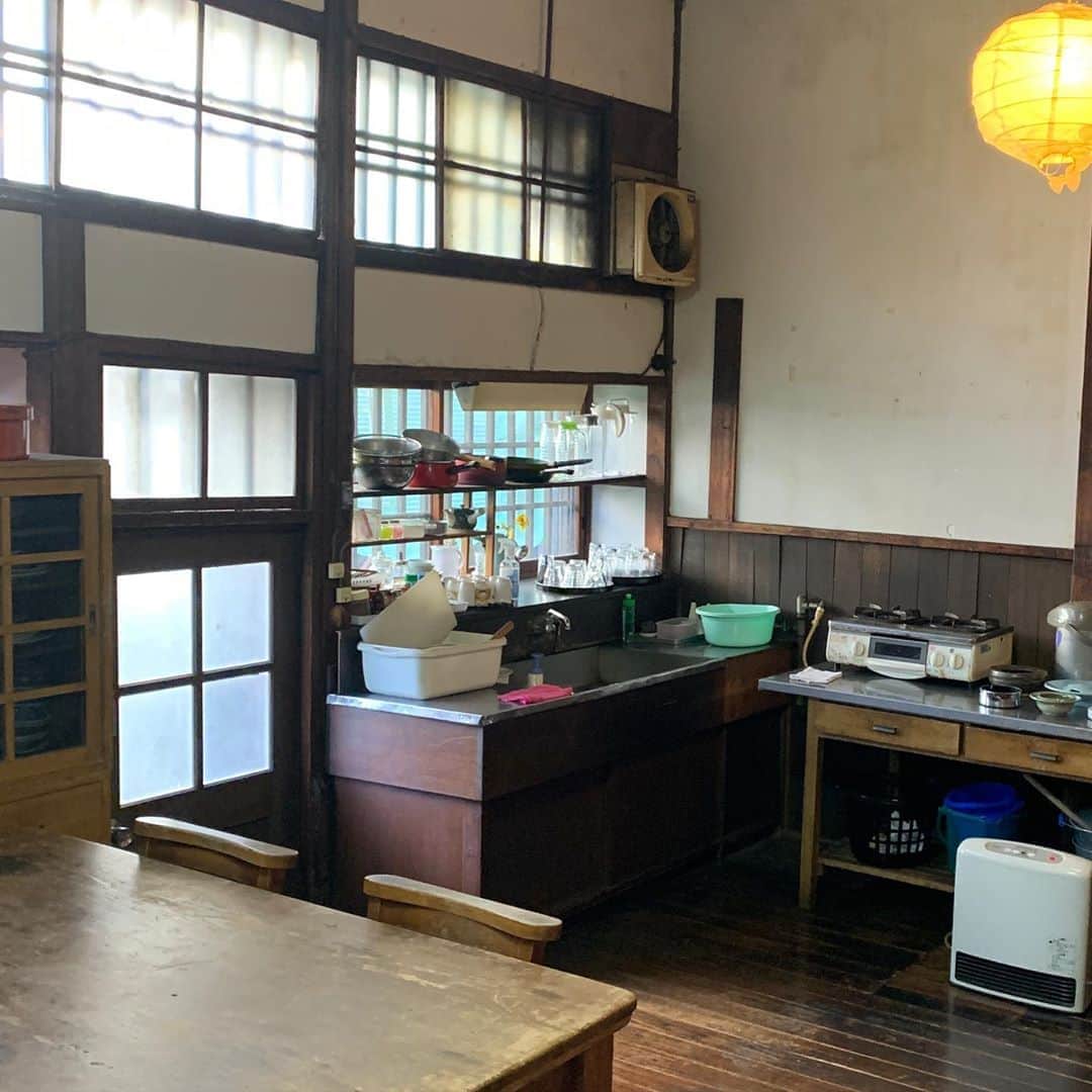 武井義明さんのインスタグラム写真 - (武井義明Instagram)「今日の取材は、目黒の古い日本家屋をお借りして。お正月のコンテンツです。って、びっくりしちゃうけど、もう11月なんだものな。」11月5日 19時18分 - bebechef