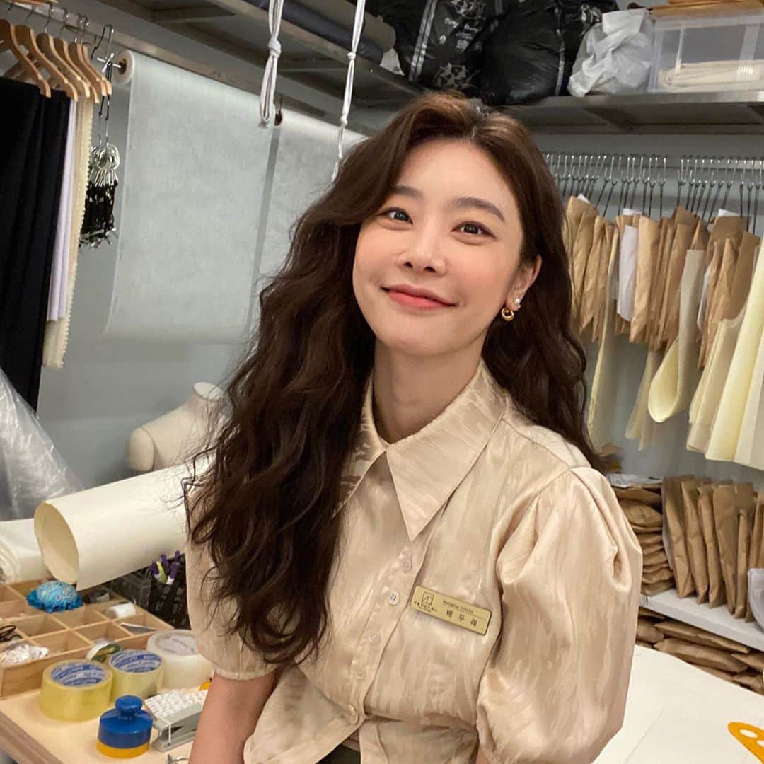 ソジン のインスタグラム：「오늘 두래만나는날🙂 잠시후 MBC 나를사랑한스파이 . 9시 20분. 본방사수📺」