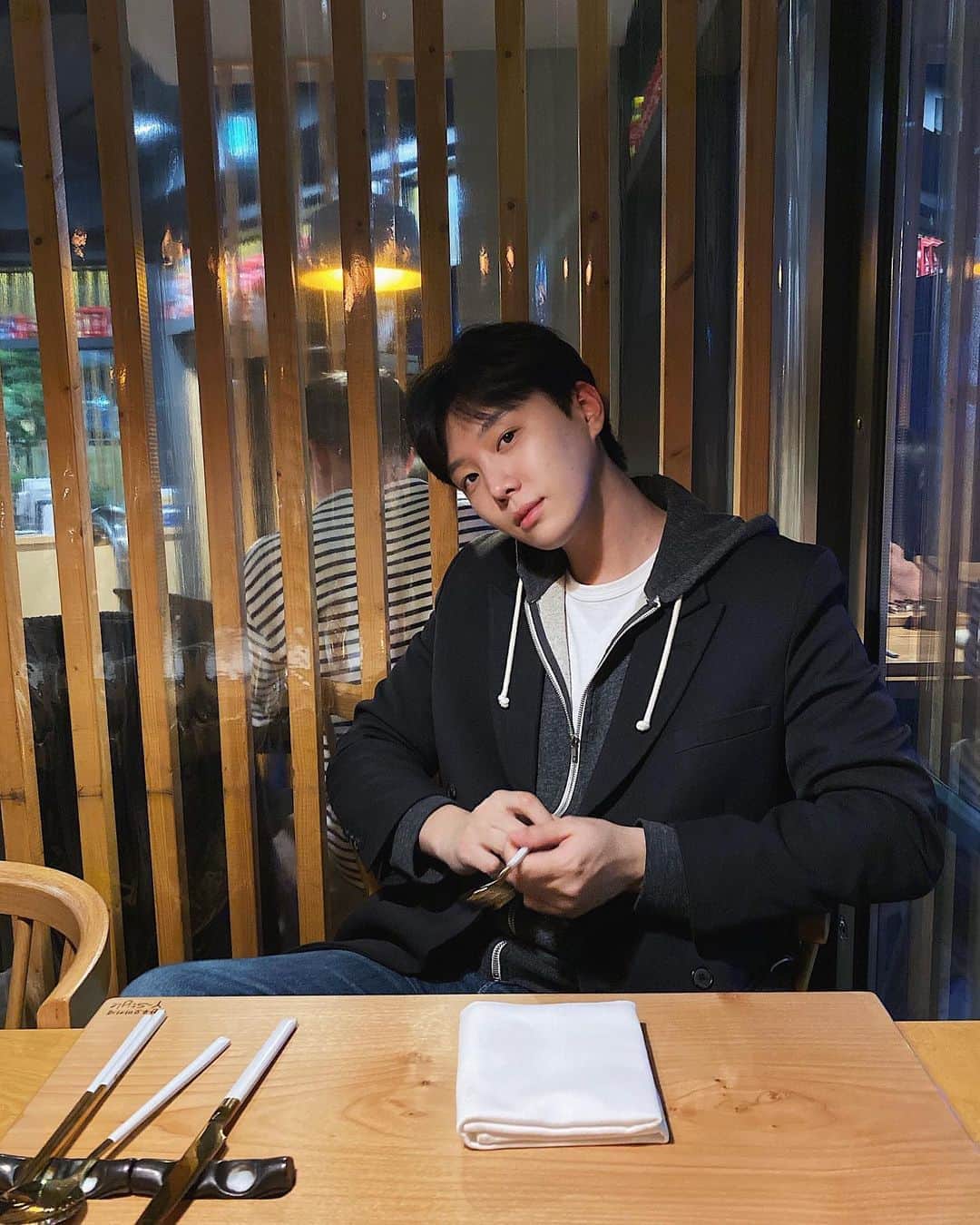 イェジュン のインスタグラム：「#식폭행범 🍴」